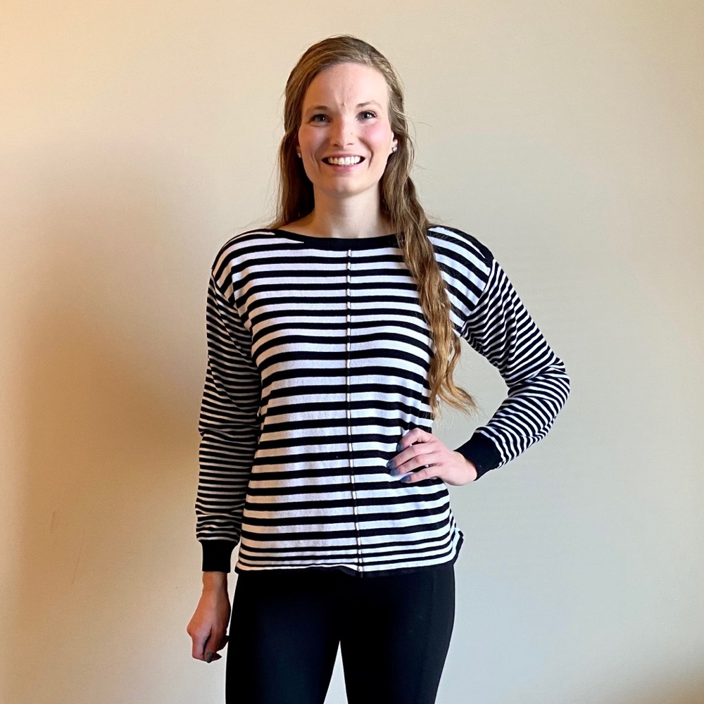 Kim Rogers black & white striped sweater long slv